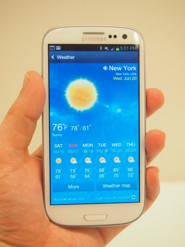 Galaxy S3 Review Samsung s Latest Gives iPhone 4S Run For Its