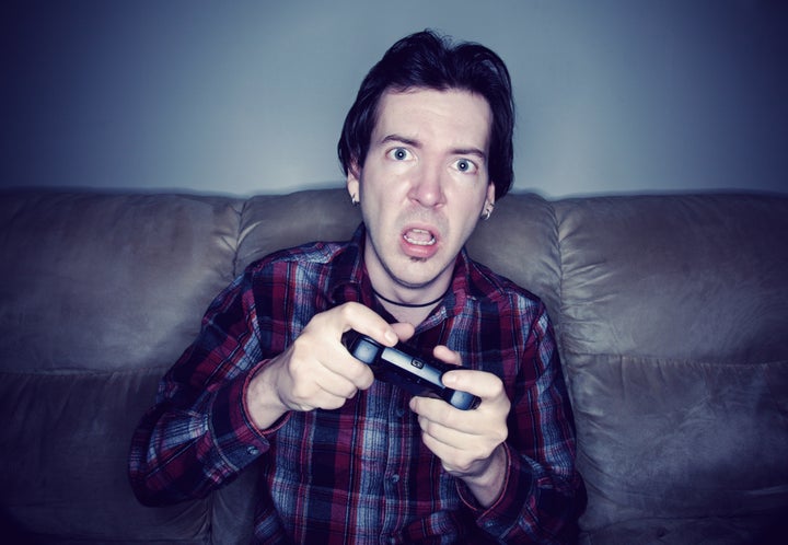 Study Finds Male Gamers Burn 420 Calories in a Two-hour Session