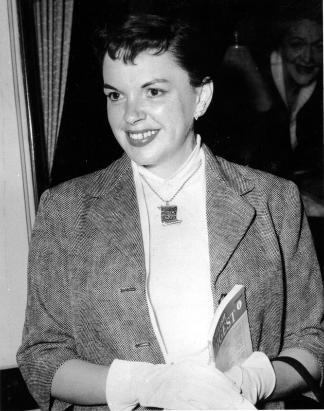 End Of The Rainbow Is A Moving Tribute To Judy Garland Huffpost