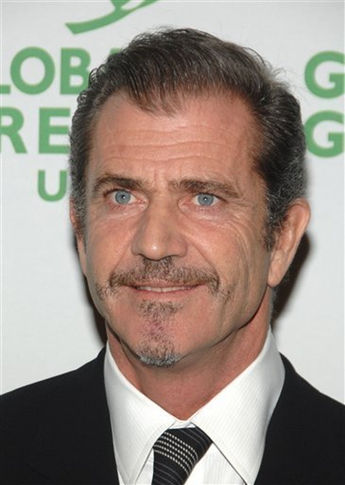 Mel Gibson's Church INSIDE The Traditionalist Catholic LATIN Masses