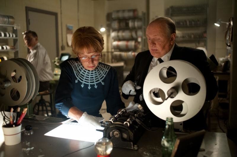  Helen Mirren as “Alma Reville” and Anthony Hopkins as “Alfred Hitchcock" on the set of HITCHCOCK