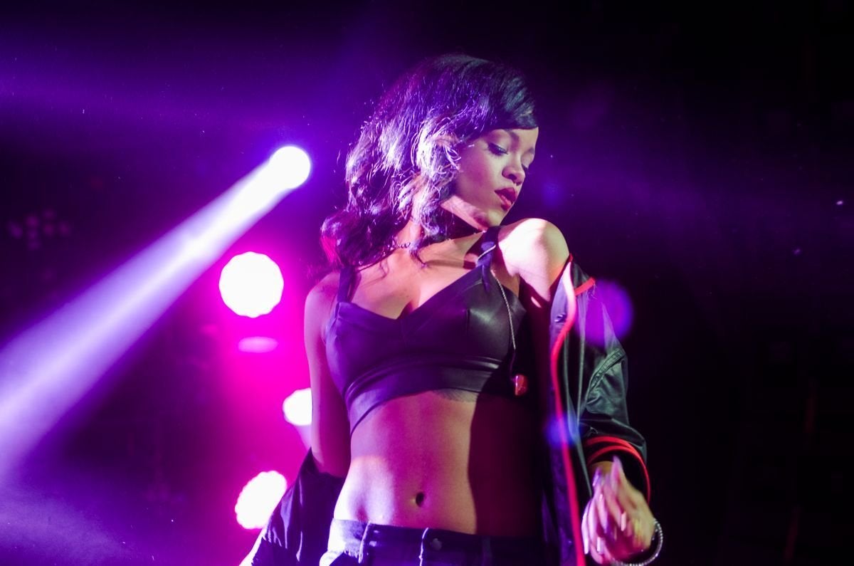 hard rihanna mp3 free download hard rihanna mp3 free download