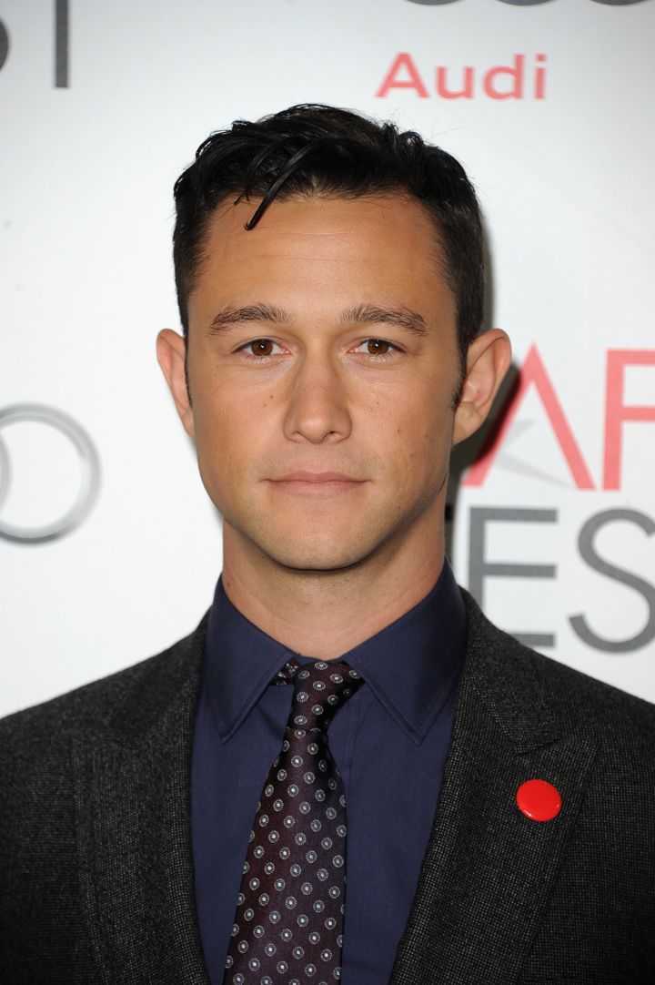 HOLLYWOOD, CA - NOVEMBER 08: Actor Joseph Gordon-Levitt arrives at the 'Lincoln' premiere during AFI Fest 2012 presented by Audi at Grauman's Chinese Theatre on November 8, 2012 in Hollywood, California. (Photo by Jason Merritt/Getty Images)