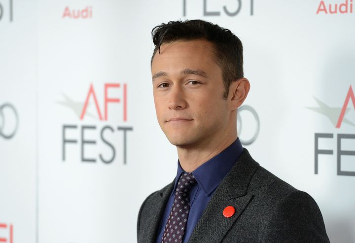 HOLLYWOOD, CA - NOVEMBER 08: Actor Joseph Gordon-Levitt arrives at the 'Lincoln' premiere during AFI Fest 2012 presented by Audi at Grauman's Chinese Theatre on November 8, 2012 in Hollywood, California. (Photo by Jason Merritt/Getty Images)