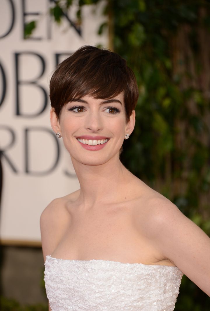 BEVERLY HILLS, CA - JANUARY 13: Actress Anne Hathaway arrives at the 70th Annual Golden Globe Awards held at The Beverly Hilton Hotel on January 13, 2013 in Beverly Hills, California. (Photo by Jason Merritt/Getty Images)