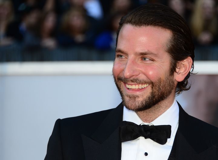 Best Actor nominee Bradley Cooper arrives on the red carpet for the 85th Annual Academy Awards on February 24, 2013 in Hollywood, California. AFP PHOTO/FREDERIC J. BROWN (Photo credit should read FREDERIC J. BROWN/AFP/Getty Images)