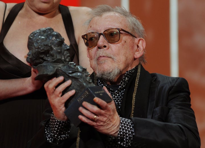 MADRID, SPAIN - FEBRUARY 01: Spanish director Jesus Franco is awarded an honorary Goya for his lifetime work in the Spanish film industry at the Goya Cinema Awards 2009 ceremoiny on February 1, 2009 in Madrid, Spain. (Photo by Denis Doyle/Getty Images)