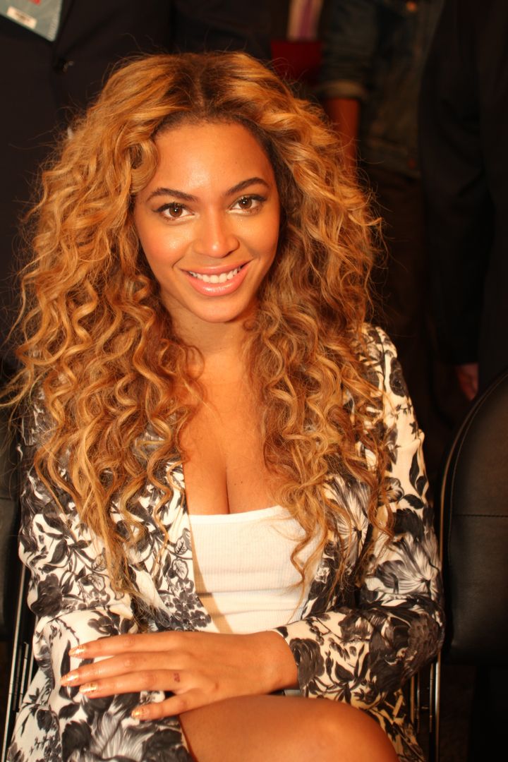HOUSTON, TX - FEBRUARY 17: Recording artist Beyonce looks on during the 2013 NBA All-Star Game during All Star Weekend on February 17, 2013 at the Toyota Center in Houston, Texas. NOTE TO USER: User expressly acknowledges and agrees that, by downloading and or using this photograph, User is consenting to the terms and conditions of the Getty Images License Agreement. Mandatory Copyright Notice: Copyright 2013 NBAE. (Photo by Ray Amati/NBAE via Getty Images)