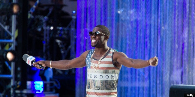 PHILADELPHIA, PA - JULY 04: Kevin Hart performs during the 3rd annual Philly 4th of July Jam at Benjamin Franklin Parkway on