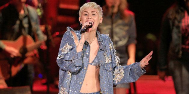 HOLLYWOOD, CA - JANUARY 28: Recording artist Miley Cyrus performs onstage during Miley Cyrus: MTV Unplugged at Sunset Gower Studios on January 28, 2014 in Hollywood, California. (Photo by Christopher Polk/Getty Images for MTV)