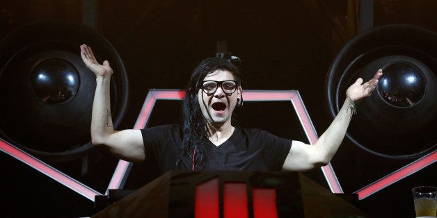 READING, ENGLAND - AUGUST 23: DJ Skrillex performs live on the NME/Radio 1 stage during day one of Reading Festival at Richfield Avenue on August 23, 2013 in Reading, England. (Photo by Simone Joyner/Getty Images)