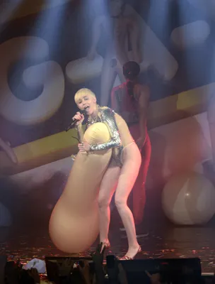 Miley Cyrus Dances With Blow Up Doll On Stage NSFW HuffPost