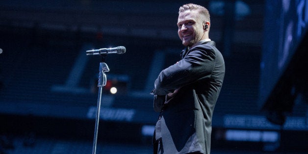 PARIS, FRANCE - APRIL 26: Justin Timberlake performs at Stade de France on April 26, 2014 in Paris, France. (Photo by David Wolff - Patrick/Redferns via Getty Images)