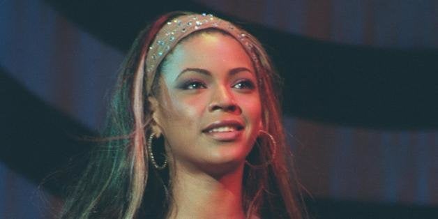 380514 05: R & B trio Destiny's Child performs at the Chronicle Pavillion October 15, 2000 in Concord, CA. (Photo by Don Zulaica/Newsmakers)