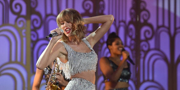 INGLEWOOD, CA - AUGUST 24: Singer Taylor Swift performs onstage during the 2014 MTV Video Music Awards at The Forum on Augu