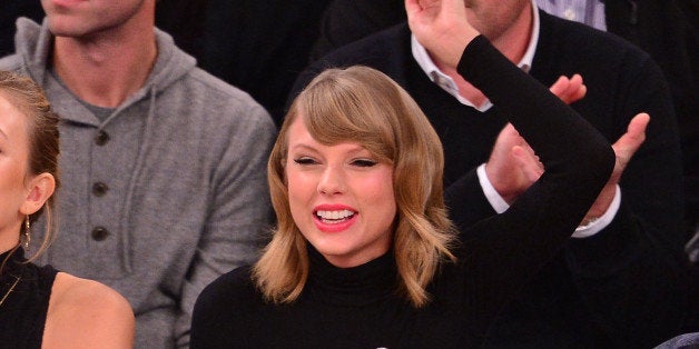 NEW YORK, NY - OCTOBER 29: Taylor Swift attends the Chicago Bulls vs New York Knicks game at Madison Square Garden on Octobe