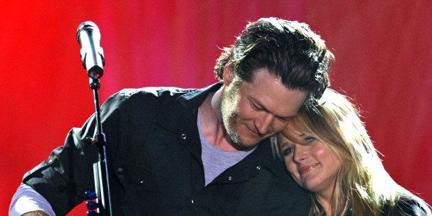 LAS VEGAS - APRIL 17: Musicians Blake Shelton (L) and Miranda Lambert perform onstage during the 45th Annual Academy of Country Music Awards Dr. Pepper concert held at the Marquee Ballroom on April 17, 2010 in Las Vegas, Nevada. (Photo by Christopher Polk/ACMA2010/Getty Images for ACMA)
