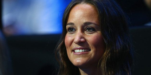 LONDON, ENGLAND - NOVEMBER 13: Pippa Middleton watches Andy Murray of Great Britain play in the round robin singles match against Roger Federer of Switzerland on day five of the Barclays ATP World Tour Finals at O2 Arena on November 13, 2014 in London, England. (Photo by Clive Brunskill/Getty Images)