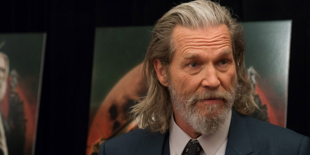 THE BIG LEBOWSKI's Dude Gets a Far Out 1/6 Scale Figure - Nerdist