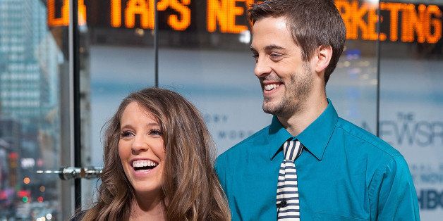 NEW YORK, NY - OCTOBER 23: Jill Duggar Dillard (L) and husband Derick Dillard visit 'Extra' at their New York studios at H&M in Times Square on October 23, 2014 in New York City. (Photo by D Dipasupil/Getty Images for Extra)