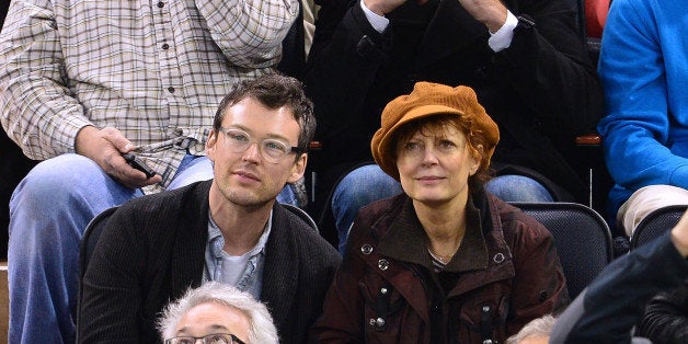 NEW YORK, NY - APRIL 30: Jonathan Bricklin and Susan Sarandon attend the Philadelphia Flyers vs New York Rangers playoff gam