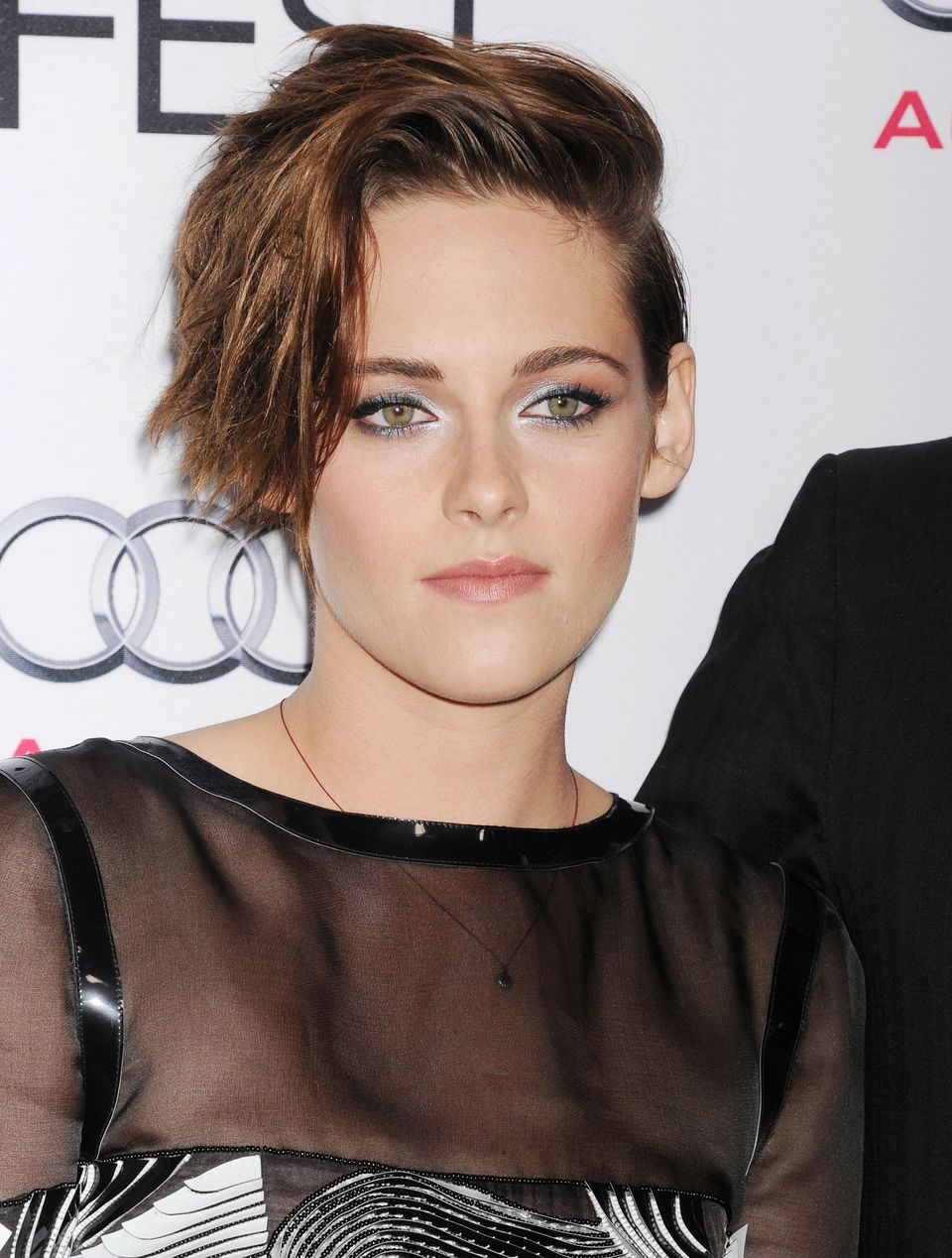 Kristen Stewart: 'Hollywood Is Disgustingly Sexist' | HuffPost ...