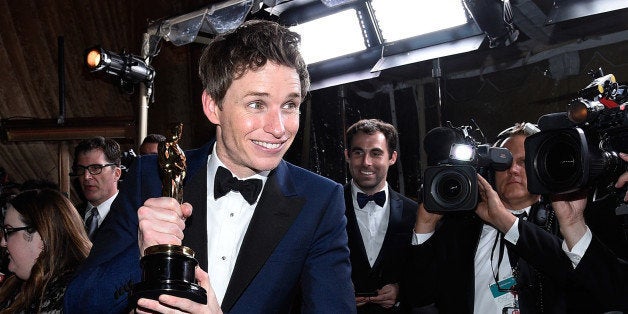 HOLLYWOOD, CA - FEBRUARY 22: Best Actor in a Leading Role winner Eddie Redmayne attends the 87th Annual Academy Awards Gover