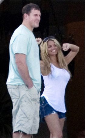 Jessica Simpson And Tony Romo S Mexican Getaway With Her Parents Huffpost