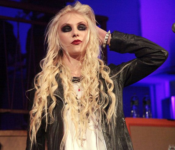 Taylor Momsen Talks Parents, Being A Star | HuffPost Entertainment