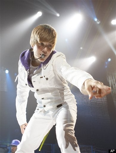 Justin Bieber: 'Never Say Never' Movie Trailer & Guide | HuffPost