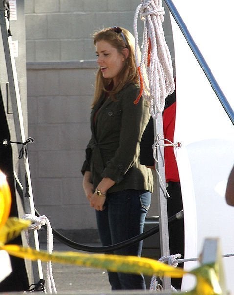 Amy Adams On Set For Superman 'Man Of Steel' (PHOTOS)