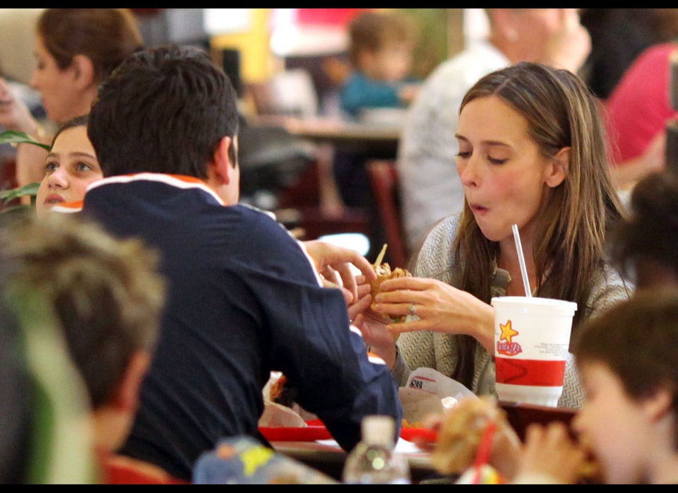 Celebrities Chow Down Stars Eating Photos Huffpost 