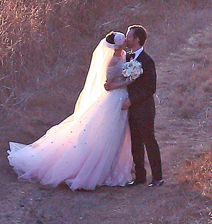 Anne Hathaway Married Adam Shulman, Actress Tie The Knot HuffPost