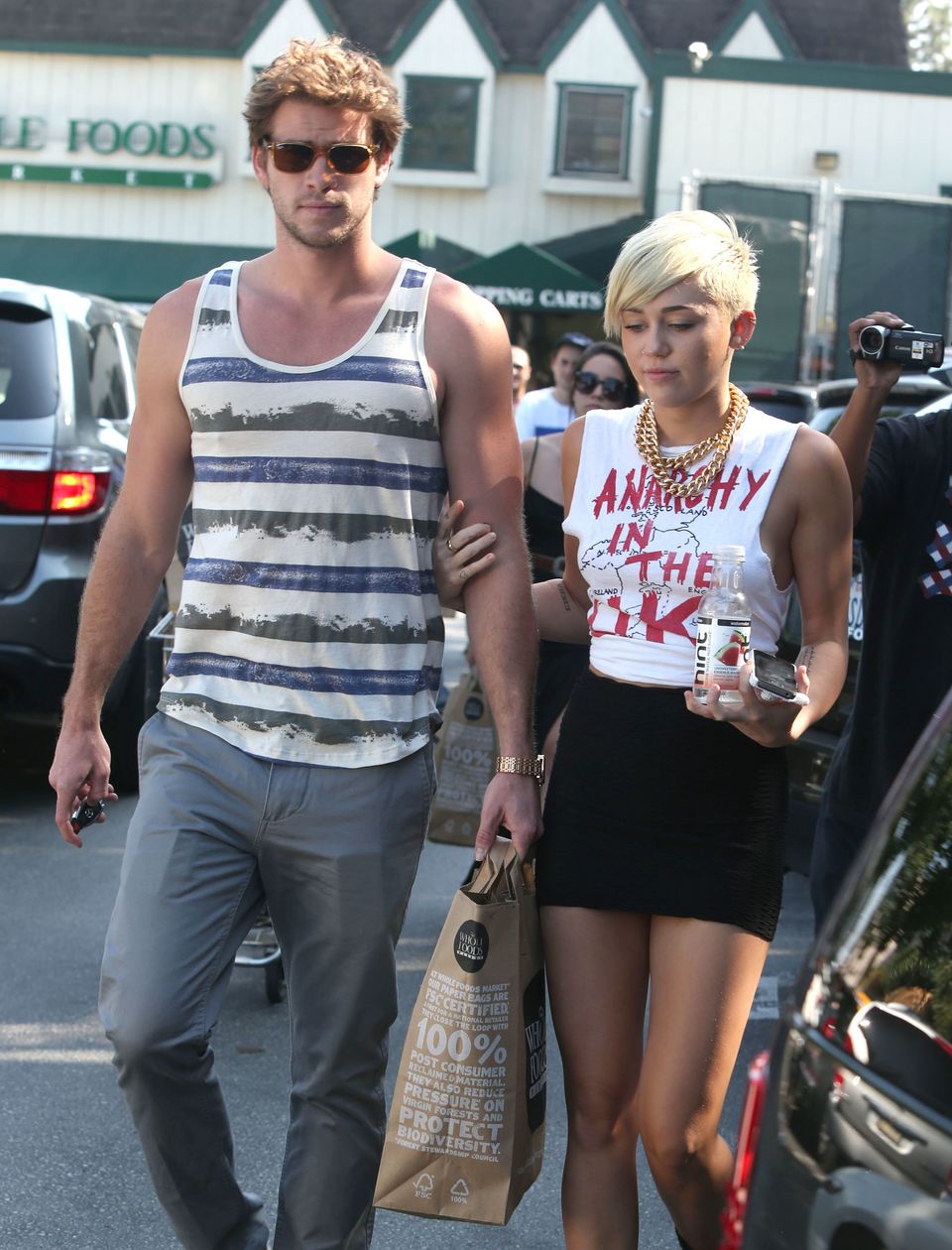 Miley Cyrus & Liam Hemsworth 