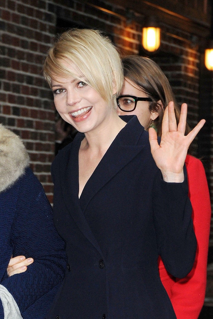 Michelle Williams Is an Inspiration for Any Woman Who's Trying to Grow Out  Short Hair