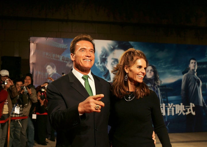 SHANGHAI, CHINA - NOVEMBER 17: (CHINA OUT) California Governor Arnold Schwarzenegger and his wife Maria Shriver arrive at movie premiere of 'Harry Potter and the Goblet of Fire' on November 17, 2005 in Shanghai, China. Schwarzenegger is in China on a six-day visit to Beijing, Shanghai and Hong Kong, aimed at boosting trade and investment, and battling movie piracy. (Photo by China Photos/Getty Images)