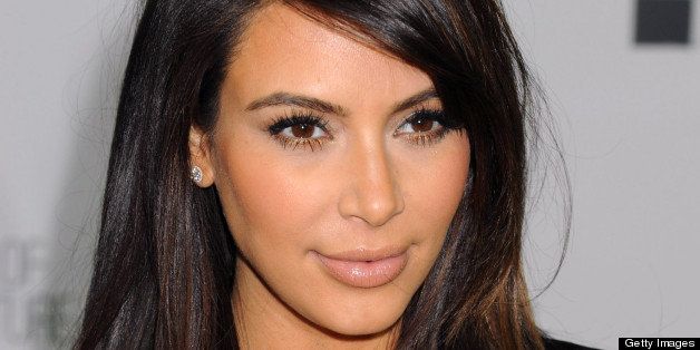 Kim Kardashian Tries Fish Pedicure In Greece And Is Not At All A Fan ...