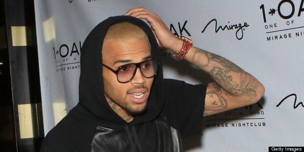 Rap-Up - Chris Brown shows off his $39,000 Louis Vuitton airplane