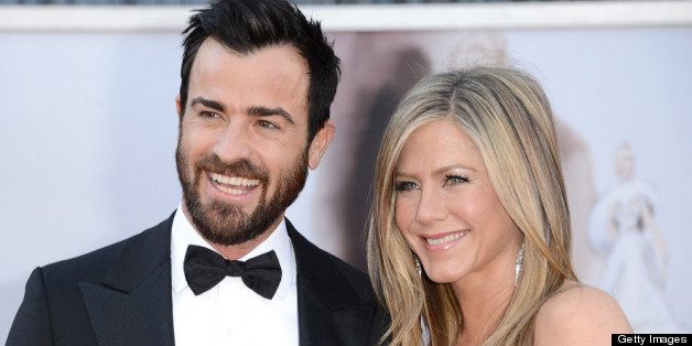 HOLLYWOOD, CA - FEBRUARY 24: Actors Justin Theroux and Jennifer Aniston arrive at the Oscars at Hollywood & Highland Center on February 24, 2013 in Hollywood, California. (Photo by Jason Merritt/Getty Images)