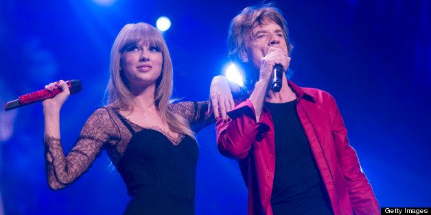 CHICAGO, IL - JUNE 03: Taylor Swift and Mick Jagger perform at the United Center on June 3, 2013 in Chicago, Illinois. (Photo by Paul Natkin/Getty Images)