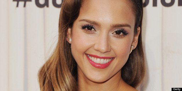 Jessica Alba Gets Bangs, Shows Them Off On A Day Out With Her Family ...