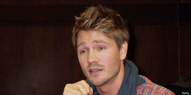 LOS ANGELES, CA - DECEMBER 01: Chad Michael Murray arrives to sign copies of his new book 'Everlast' at Barnes & Noble bookstore at The Grove on December 1, 2011 in Los Angeles, California. (Photo by Paul Redmond/WireImage)