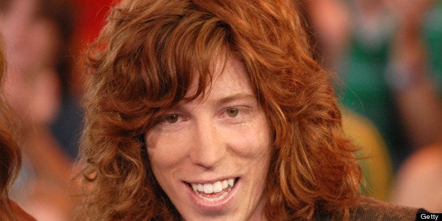 Shaun White during Shaun White and Sandra Bullock Visit MTV's 'TRL' - June 15, 2006 at MTV Studios in New York City, New York, United States. (Photo by Theo Wargo/WireImage)