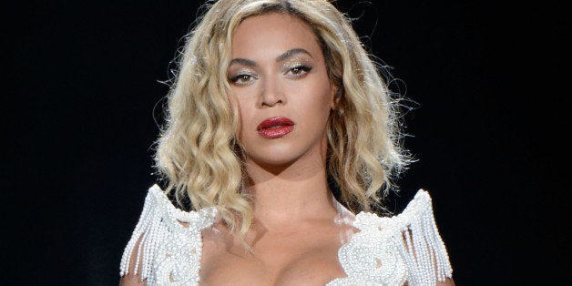 PHILADELPHIA, PA - AUGUST 31: Beyonce performs during the 2013 Budweiser Made In America Festival at Benjamin Franklin Parkw