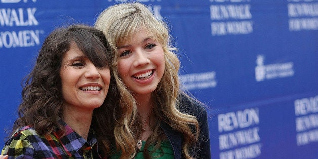 LOS ANGELES, CA - MAY 09: Jennette McCurdy (R) and mother arrive at The 16 Annual Entertainment Industry Foundation Revlon Run/Walk for Women held at The Los Angeles Memorial Coliseum on May 9, 2009 in Los Angeles, California. (Photo by Alexandra Wyman/WireImage)