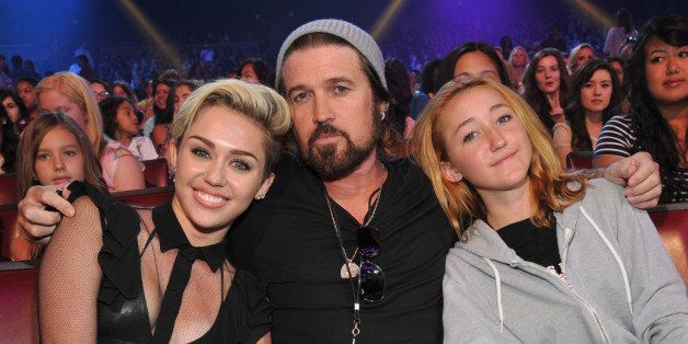 UNIVERSAL CITY, CA - AUGUST 11: Actress/musician Miley Cyrus, musician Billy Ray Cyrus, and actress Noah Cyrus attend the 2013 Teen Choice Awards at Gibson Amphitheatre on August 11, 2013 in Universal City, California. (Photo by Kevin Mazur/Fox/WireImage)