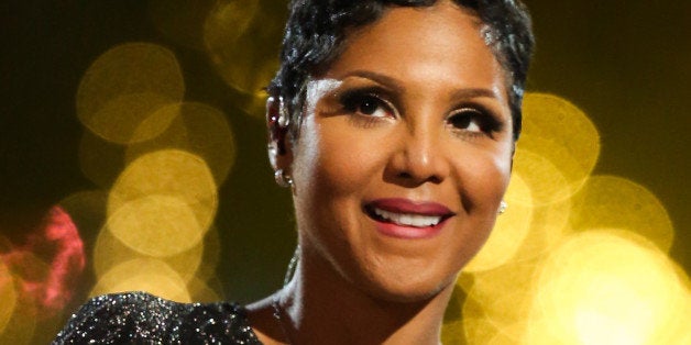 LOS ANGELES, CA - NOVEMBER 17: Recording Artist Toni Braxton performs at The Grove's 11th Annual Christmas Tree Lighting Spe