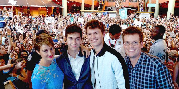 MIAMI, FL - MAY 06: (L-R) Shailene Woodley, Nat Wolff, Ansel Elgort and John Green attends the The Fault In Our Stars Miami Fan Event at Dolphin Mall on May 6, 2014 in Miami, Florida. (Photo by Gustavo Caballero/Getty Images for Allied-THA)