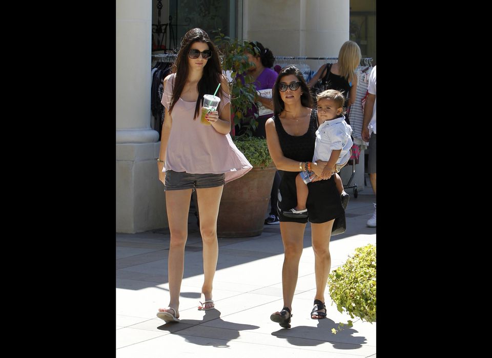 Kendall Jenner And Kourtney Kardashian Refuel