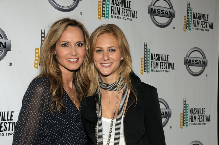 Chely Wright Weds; Marries Girlfriend Lauren Blitzer | HuffPost ...